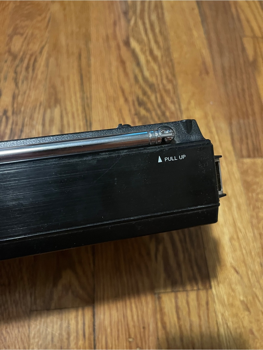DX-440 Portable Radio Receiver - Black - Picture 9 of 10